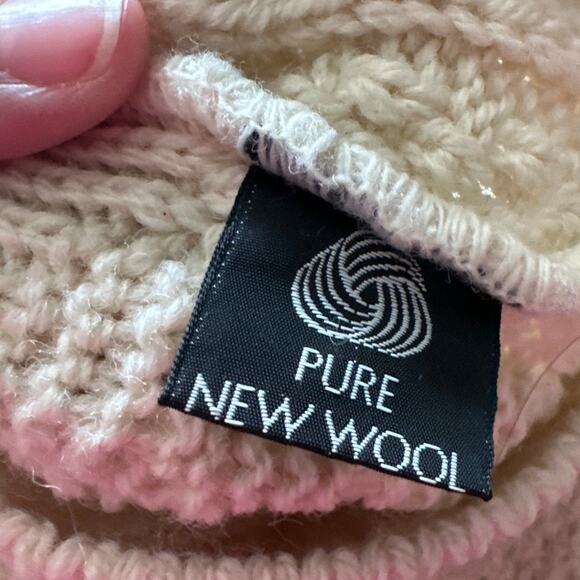 Irish Piper Pure New Wool Aran Fisherman Sweater Medium Made in U.K. - Picture 7 of 7